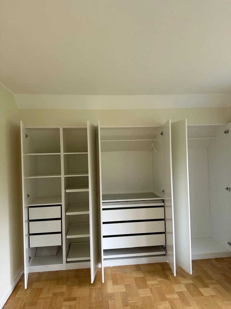 Garderobsmontering – bild 2